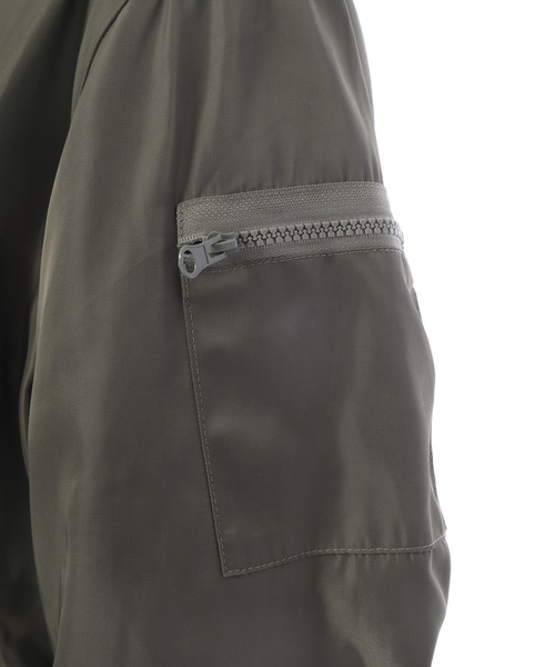 Edit Sheen（エディットシーン）の「シャーリングスリーブMA-1ブルゾン（ブルゾン・レディース・アイボリー/カーキ・M）」の6枚目の写真