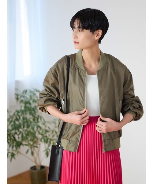 Edit Sheen（エディットシーン）の「シャーリングスリーブMA-1ブルゾン（ブルゾン・レディース・アイボリー/カーキ・M）」の20枚目の写真