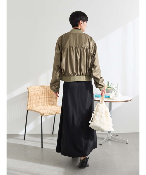 Edit Sheen（エディットシーン）の「シャーリングスリーブMA-1ブルゾン（ブルゾン・レディース・アイボリー/カーキ・M）」の14枚目の写真