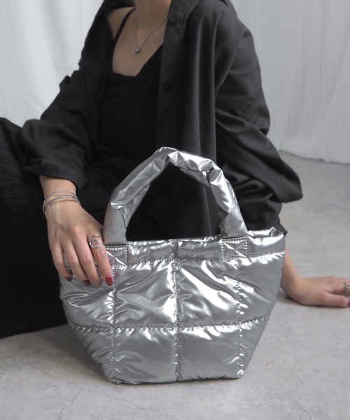 minia（ミニア）の「パフトート（ハンドバッグ・レディース・ブラウン/ブラック/アイボリー/シルバー・FREE）」の16枚目の写真