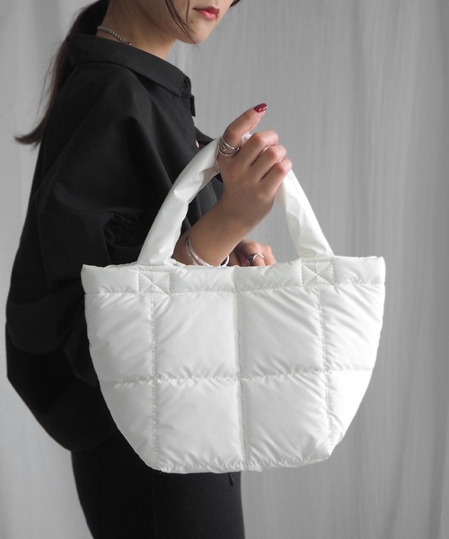 minia（ミニア）の「パフトート（ハンドバッグ・レディース・ブラウン/ブラック/アイボリー/シルバー・FREE）」の15枚目の写真