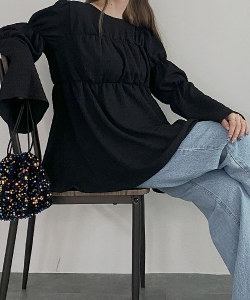 NAUL(ナウル)の「シャーリングブラウス / ペプラム フレア プルオーバー ティアード 楊柳 ふくれジャガード チュニック(シャツ/ブラウス・レディース・ブラック/ブルー・FREE)」の14枚目の写真