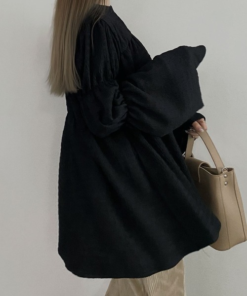 NAUL(ナウル)の「シャーリングブラウス / ペプラム フレア プルオーバー ティアード 楊柳 ふくれジャガード チュニック(シャツ/ブラウス・レディース・ブラック/ブルー・FREE)」の16枚目の写真