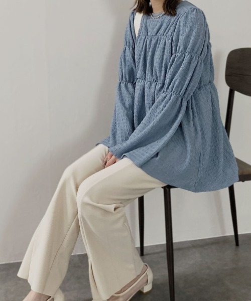 NAUL(ナウル)の「シャーリングブラウス / ペプラム フレア プルオーバー ティアード 楊柳 ふくれジャガード チュニック(シャツ/ブラウス・レディース・ブラック/ブルー・FREE)」の20枚目の写真