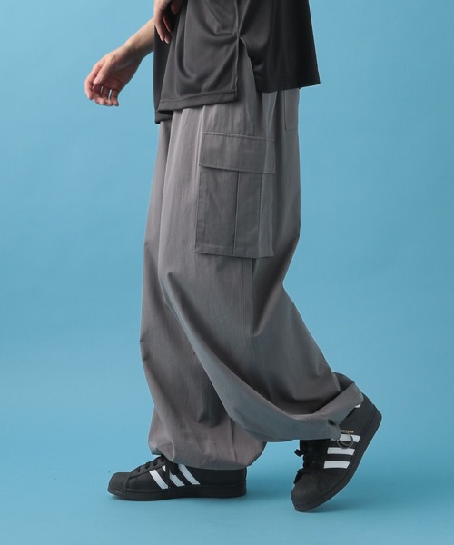 PBLIM（ページボーイリム）の「PBLIM/ユルカーゴパンツ（カーゴパンツ・レディース・オフホワイト/グレー/カーキ・MEDIUM/LARGE）」の2枚目の写真