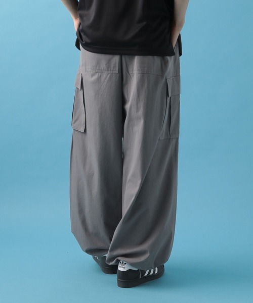 PBLIM（ページボーイリム）の「PBLIM/ユルカーゴパンツ（カーゴパンツ・レディース・オフホワイト/グレー/カーキ・MEDIUM/LARGE）」の18枚目の写真