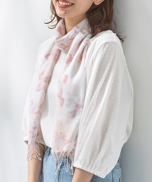 Honeys(ハニーズ)の「シルク混柄ストール(ストール/ショール・レディース・ライトグレー/ホワイト系その他/ホワイト×ピンク/ピンク系その他/ミント・FREE)」の12枚目の写真