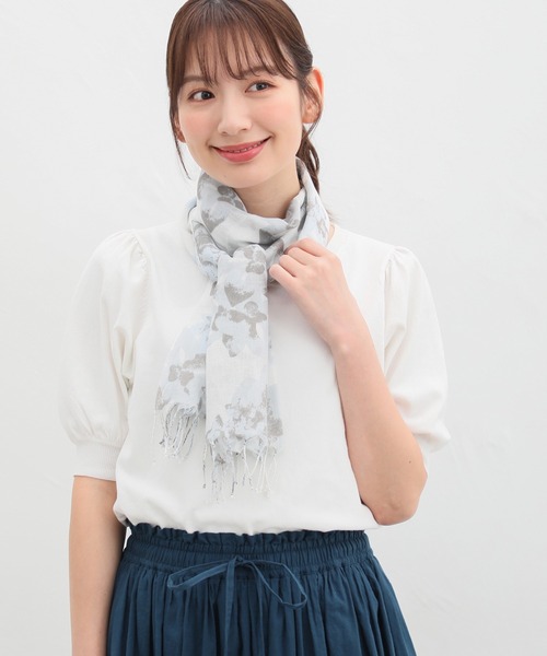 Honeys(ハニーズ)の「シルク混柄ストール(ストール/ショール・レディース・ライトグレー/ホワイト系その他/ホワイト×ピンク/ピンク系その他/ミント・FREE)」の6枚目の写真