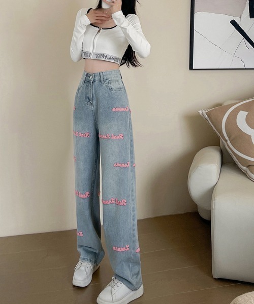 ENLIKE（エンリケ）の「ランダムレターデザインデニムパンツ（デニム