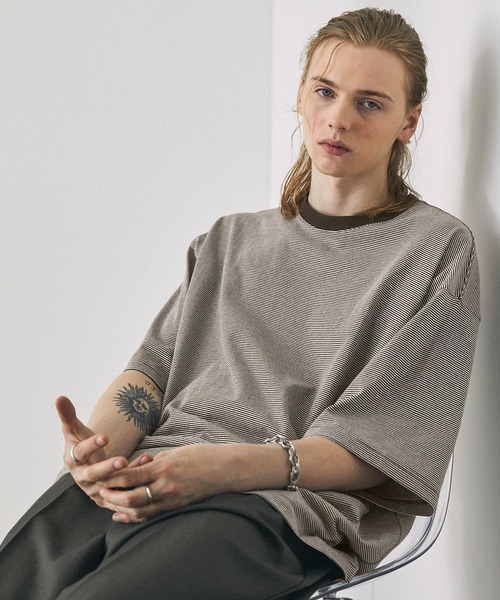 EMMA CLOTHES（エマクローズ）の「ミジンボーダーオーバーサイズショートスリーブリンガーTシャツ EMMA CLOTHES 2024SS（Tシャツ/カットソー・メンズ・ネイビー/チャコール/ブラウン/レッド/ブラック・M/L）」の3枚目の写真