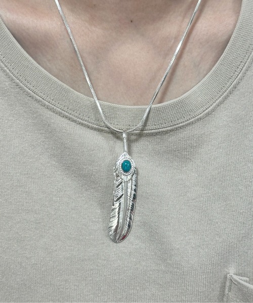 blatto(ブラット)の「【blatto 925silver】925シルバートップ フェザー ネックレス bla-necklace-f001(ネックレス・メンズ・その他6/その他14/その他15/その他16/その他17/その他18/その他25/その他26/その他27/その他28/その他29/K/L/M/N/その他4/その他7/その他9/その他12/その他20/その他21/その他23/その他30/その他32/B/I/P/R/その他1/その他2/その他3/その他5/その他11/その他34/その他35/C/D/E/F/その他8/その他10/その他13/その他19/その他22/その他24/その他31/その他33/A/H/J/O/Q/G・FREE)」の2枚目の写真