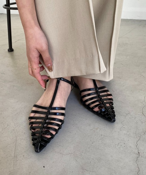 CAPRICIEUX LE'MAGE(カプリシューレマージュ)の「Tストラップボーンサンダル(サンダル・レディース・ブラック/シルバー・S/M/L)」の9枚目の写真