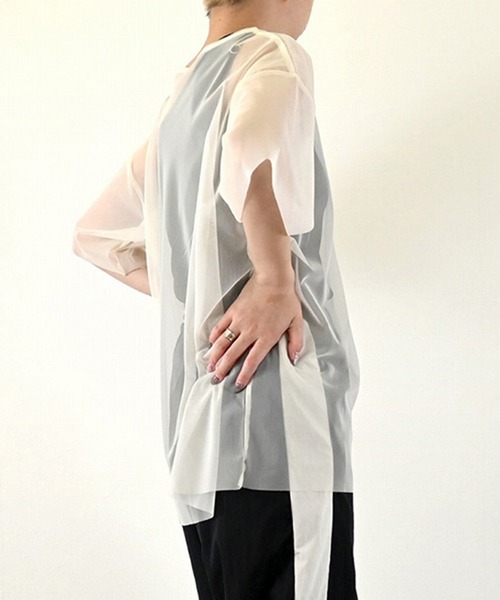 STYLEBLOCK(スタイルブロック)の「チュールレイヤードTシャツ(Tシャツ/カットソー・レディース・グレー/チャコールグレー/アイボリー/ブラック・M)」の7枚目の写真