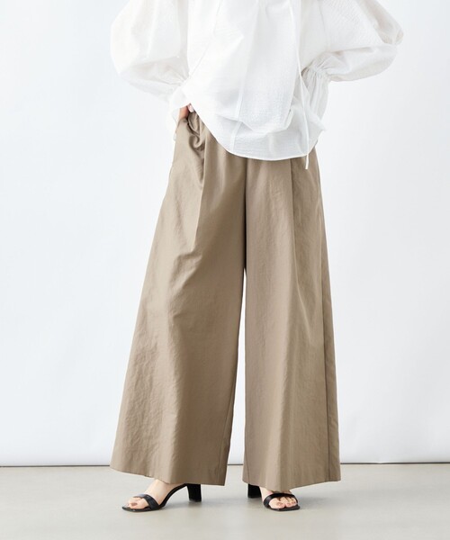 NOLLEY’S（ノーリーズ）の「ウォッシャブルエクセルテックタンブラーワイドパンツ（その他パンツ・レディース・ブラック/カーキ・38/36）」の9枚目の写真