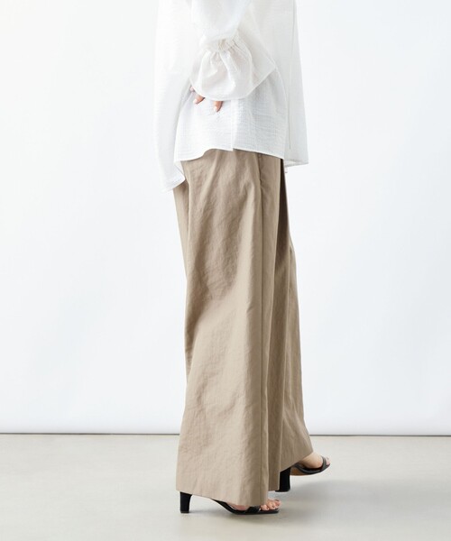 NOLLEY’S（ノーリーズ）の「ウォッシャブルエクセルテックタンブラーワイドパンツ（その他パンツ・レディース・ブラック/カーキ・38/36）」の13枚目の写真