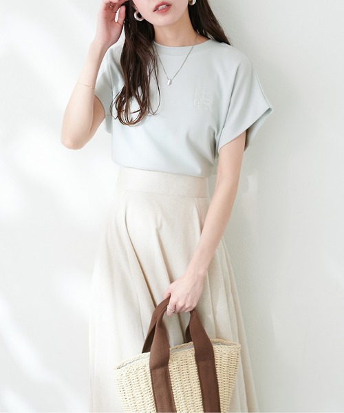 natural couture（ナチュラルクチュール）の「【WEB限定】ポンチ刺繍ロゴ入りフレンチスリーブ（Tシャツ/カットソー・レディース・ミント/アイボリー/ピンク/スミクロ/グレイッシュベージュ・FREE）」の22枚目の写真