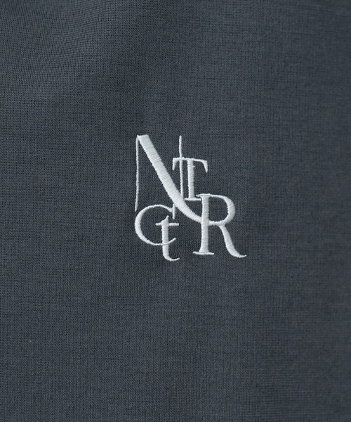natural couture（ナチュラルクチュール）の「【WEB限定】ポンチ刺繍ロゴ入りフレンチスリーブ（Tシャツ/カットソー・レディース・ミント/アイボリー/ピンク/スミクロ/グレイッシュベージュ・FREE）」の15枚目の写真