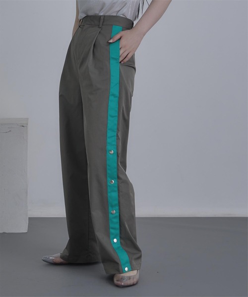 miette（ミエット）の「サイドボタンワイドパンツ（その他パンツ・レディース・ブラック/グレー・FREE）」の7枚目の写真