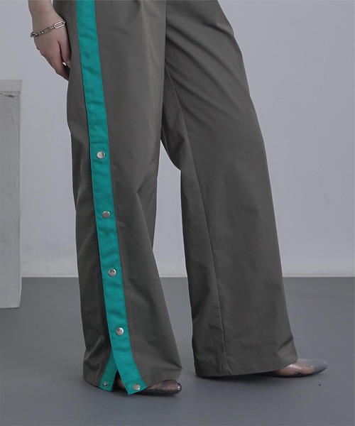 miette（ミエット）の「サイドボタンワイドパンツ（その他パンツ・レディース・ブラック/グレー・FREE）」の10枚目の写真