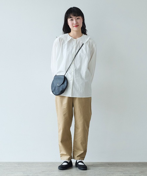 bulle de savon（ビュルデサボン）の「甘撚りライトチノクロス　テーパードパンツ（チノパンツ・レディース・ブラック/ベージュ・FREE）」の3枚目の写真