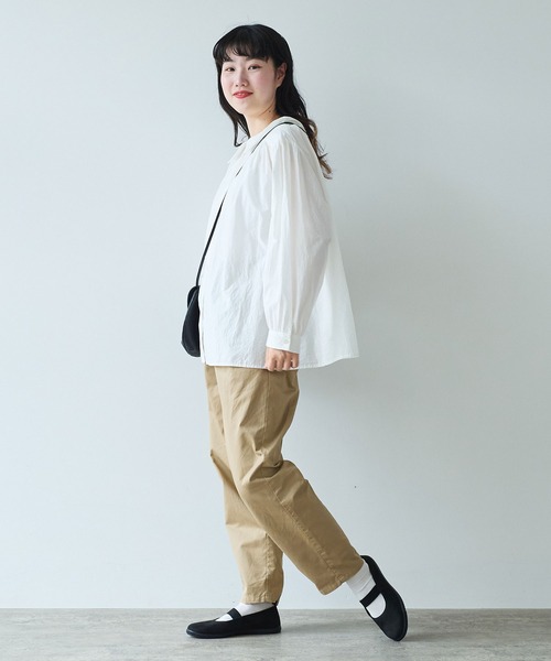 bulle de savon（ビュルデサボン）の「甘撚りライトチノクロス　テーパードパンツ（チノパンツ・レディース・ブラック/ベージュ・FREE）」の4枚目の写真