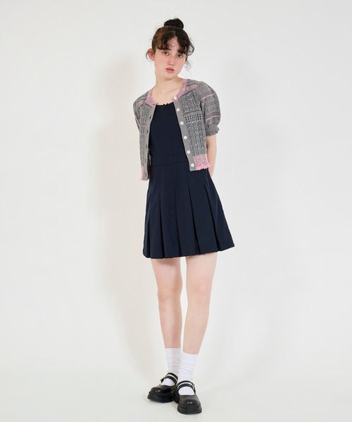 TINA:JOJUN(ティーナジョジュン)の「プリーツ切替 ミニ丈無地ワンピース TINA:JOJUN(ワンピース・レディース・ネイビー/ベージュ・M/S)」の18枚目の写真