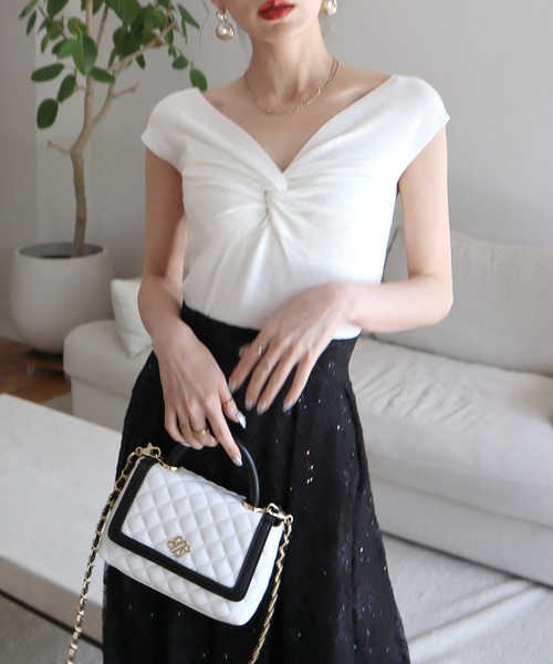 ROYAL PARTY（ロイヤルパーティー）の「フロントツイストニットトップス（ニット/セーター・レディース・オフホワイト/ブルー/ブラック・FREE）」の7枚目の写真