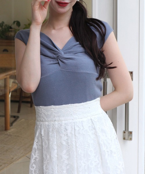 ROYAL PARTY（ロイヤルパーティー）の「フロントツイストニットトップス（ニット/セーター・レディース・オフホワイト/ブルー/ブラック・FREE）」の11枚目の写真