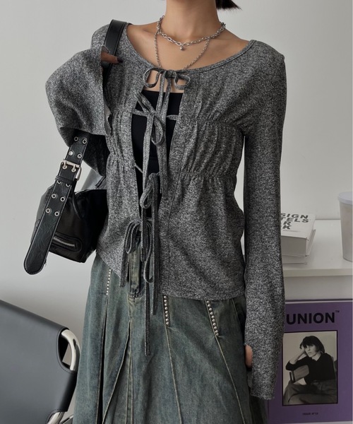 SHAGGIE（シャギー）の「ワッシャーリボン付きミニ裏毛カーディガン（カーディガン/ボレロ・レディース・グレー/ブラック/カーキ・FREE）」の2枚目の写真