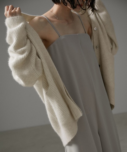 SALON adam et rope'（サロン アダム エ ロペ）の「フォックスウール片畦Vネックニットカーディガン（カーディガン/ボレロ・レディース・チャコールグレー/ホワイト系その他5/グリーン系その他・FREE）」の20枚目の写真