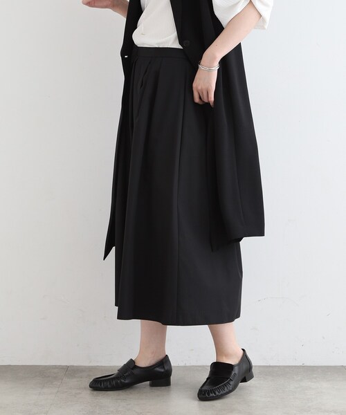INDIVI(インディヴィ)の「◆【洗える/UVケア/接触冷感/SETUP可能】ブロード素材タックスカート(スカート・レディース・ブラック/グレー系3/ネイビー系3・03/05/12/13/15 /19/36/38/40)」の5枚目の写真
