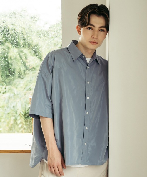 Be.Nection(ビネクション)の「LOOSE FIT HALF SLEEVE SHIRT / ルーズフィットレギュラーカラー半袖シャツ(シャツ/ブラウス・メンズ・オフホワイト/ブルー/ベージュ/ネイビー・MEDIUM/LARGE)」の4枚目の写真