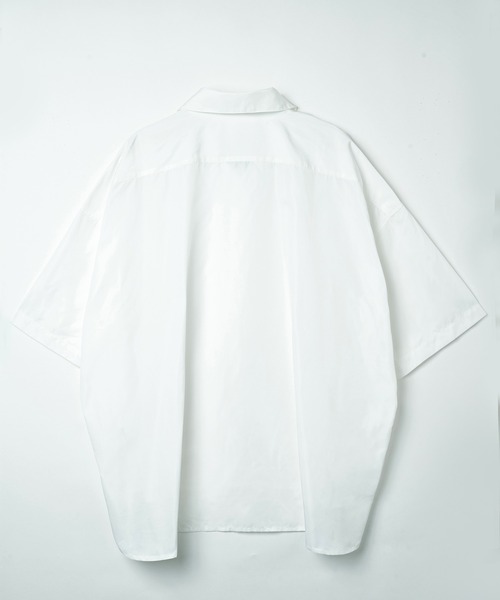 Be.Nection(ビネクション)の「LOOSE FIT HALF SLEEVE SHIRT / ルーズフィットレギュラーカラー半袖シャツ(シャツ/ブラウス・メンズ・オフホワイト/ブルー/ベージュ/ネイビー・MEDIUM/LARGE)」の20枚目の写真