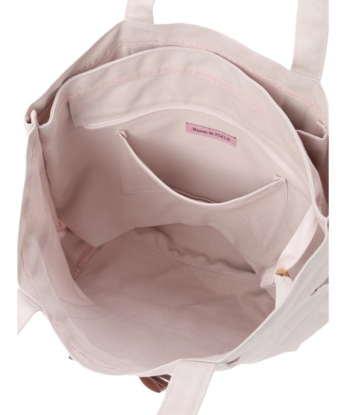 Maison de FLEUR（メゾンドフルール）の「マルチポケット帆布トートMバッグ（トートバッグ・レディース・ピンク系その他3/ブラック・FREE）」の14枚目の写真