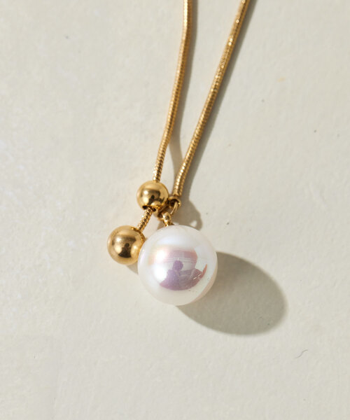 ear PAPILLONNER（イアパピヨネ）の「《金属アレルギー対応/ステンレス》パール付スライドネックレス（ネックレス・レディース・ゴールド/シルバー・FREE）」の17枚目の写真