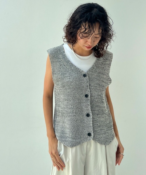 y/m（イム）の「メランジニットジレ（ベスト・レディース・ブラック/モカ/オフホワイト・FREE）」の13枚目の写真