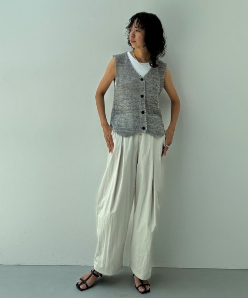 y/m（イム）の「メランジニットジレ（ベスト・レディース・ブラック/モカ/オフホワイト・FREE）」の14枚目の写真