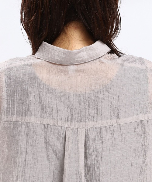 GLOBAL WORK Smile Seed Store（グローバルワーク スマイルシードストア）の「シアーシャツ長袖/112069（シャツ/ブラウス・レディース・グレイッシュベージュ/チャコール・SMALL/X-LARGE/LARGE/MEDIUM）」の16枚目の写真