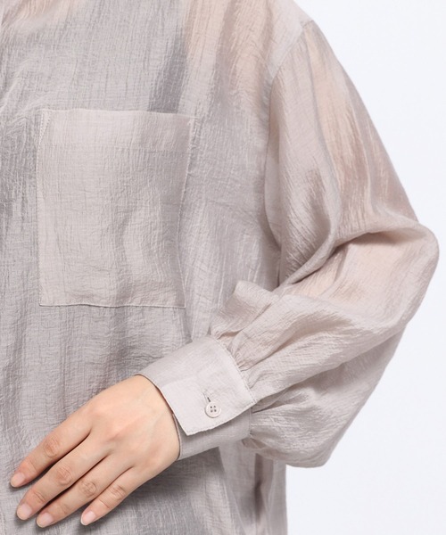 GLOBAL WORK Smile Seed Store（グローバルワーク スマイルシードストア）の「シアーシャツ長袖/112069（シャツ/ブラウス・レディース・グレイッシュベージュ/チャコール・SMALL/X-LARGE/LARGE/MEDIUM）」の18枚目の写真