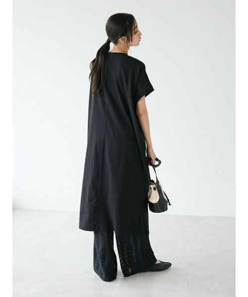 CRAFT STANDARD BOUTIQUE(クラフトスタンダードブティック)の「ヴィンテージ風天竺ワンポイントワンピース(ワンピース・レディース・ブラック/グレイッシュベージュ/レッド・FREE)」の7枚目の写真