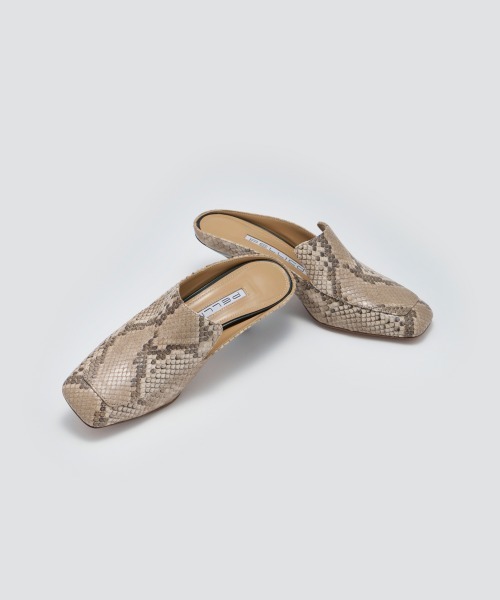 PELLICO（ペリーコ）の「PESCA パイソン ミュール 5.5cm BEIGE 