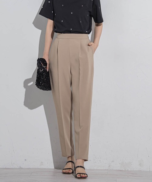 VICKY(ビッキー)の「【セットアップ対応】テーパードパンツ≪手洗い可能≫(スラックス・レディース・ベージュ/ピンク/ホワイト/ブルー/ブラック・M/S)」の4枚目の写真