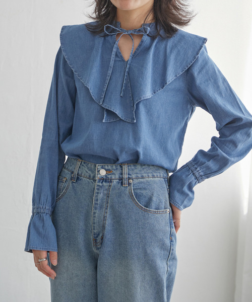 VENCEEXCHANGE（ヴァンスエクスチェンジ）の「デニムラッフルカラーシャツ（シャツ/ブラウス・レディース・ダークネイビー/ブルー/ブルー系・FREE）」の9枚目の写真