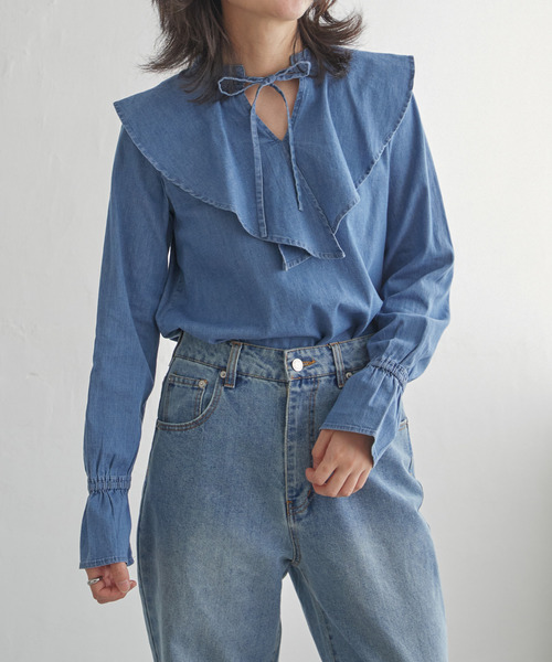 VENCEEXCHANGE（ヴァンスエクスチェンジ）の「デニムラッフルカラーシャツ（シャツ/ブラウス・レディース・ダークネイビー/ブルー/ブルー系・FREE）」の11枚目の写真