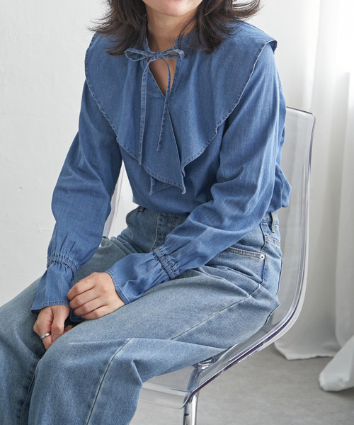 VENCEEXCHANGE（ヴァンスエクスチェンジ）の「デニムラッフルカラーシャツ（シャツ/ブラウス・レディース・ダークネイビー/ブルー/ブルー系・FREE）」の13枚目の写真