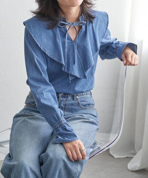 VENCEEXCHANGE（ヴァンスエクスチェンジ）の「デニムラッフルカラーシャツ（シャツ/ブラウス・レディース・ダークネイビー/ブルー/ブルー系・FREE）」の15枚目の写真