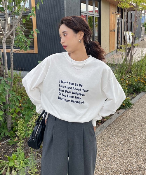 Chillfar（チルファー）の「アソートロゴプリントロンT（Tシャツ/カットソー・レディース・ホワイト系1/ホワイト系/グレー系1/ホワイト系4/レッド/ホワイト/ホワイト系3/ネイビー系/アイボリー系/グレー系/ネイビー/オートミール/チャコール/ネイビー系1/ブラック/レッド系/ホワイト系2・FREE）」の4枚目の写真