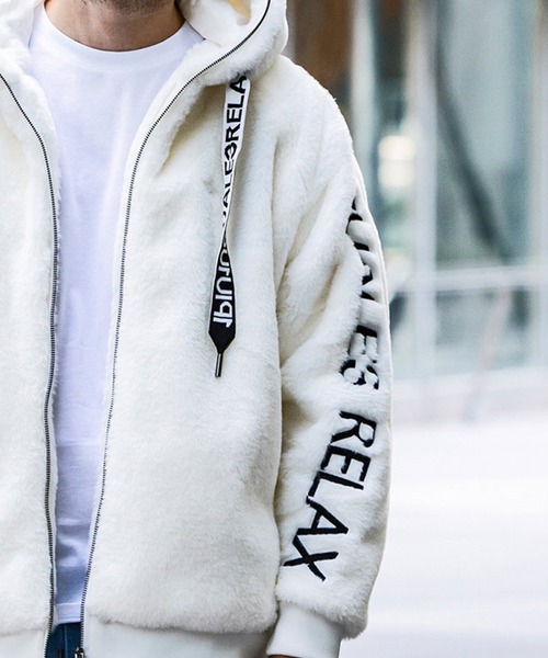 1PIU1UGUALE3  RELAX （ウノピゥウノウグァーレトレ リラックス）の「1PIU1UGUALE3 RELAX(ウノピゥウノウグァーレトレ リラックス)ワイドスピンドル袖ロゴファーブルゾン（ブルゾン・メンズ・ブラック/ホワイト/ブラック×ブラック/ホワイト×ホワイト・M/L/XL）」の17枚目の写真