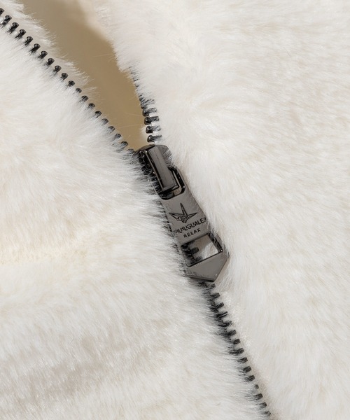 1PIU1UGUALE3  RELAX （ウノピゥウノウグァーレトレ リラックス）の「1PIU1UGUALE3 RELAX(ウノピゥウノウグァーレトレ リラックス)ワイドスピンドル袖ロゴファーブルゾン（ブルゾン・メンズ・ブラック/ホワイト/ブラック×ブラック/ホワイト×ホワイト・M/L/XL）」の6枚目の写真