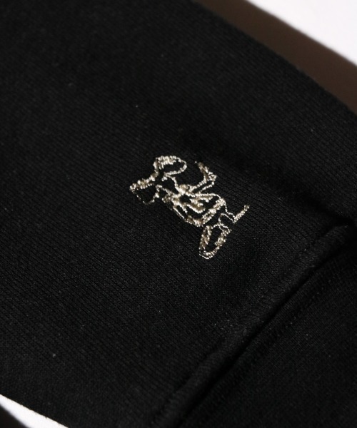 C.E.L.STORE（セルストア）の「MADDEN / メデン RAT LOGO OVER-SIZE CREW SWEAT アメリカ製 ワンポイント ラットロゴ オーバーサイズスウェット（スウェット・メンズ・ナチュラル/ヘザーグレー/ブラック・MEDIUM/LARGE/X-LARGE）」の11枚目の写真